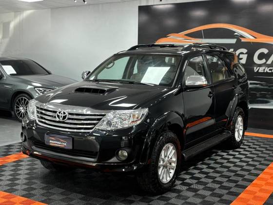 TOYOTA HILUX SW4 3.0 SRV 4X4 16V TURBO INTERCOOLER DIESEL 4P AUTOMÁTICO
